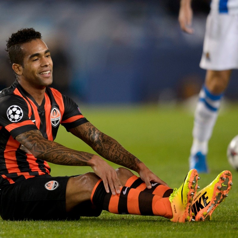 Tá acontecendo! Gigante brasileiro se reúne com Alex Teixeira