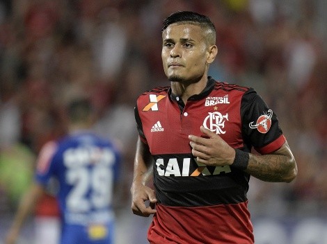 Clube brasileiro acerta a contratação do atacante Éverton, ex-Flamengo, afirma portal