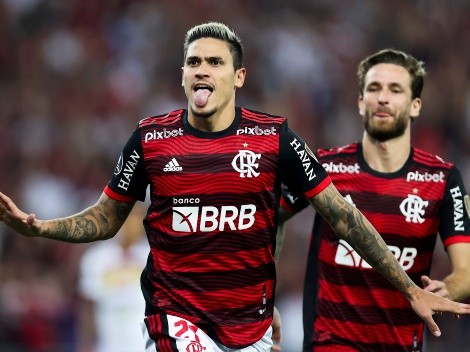 Em meio a saída de atacante, clube da Premier League pode intensificar conversas por Pedro, do Flamengo