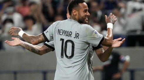 Neymar foi elogiado pela imprensa francesa após vitória do PSG na estreia do Campeonato Francês