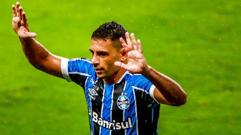 Diego Souza, atacante do Grêmio (Foto: Getty Images)