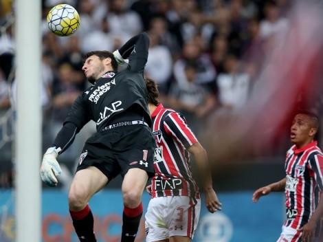 Grande clube brasileiro anuncia a contratação do goleiro Denis, ex-São Paulo