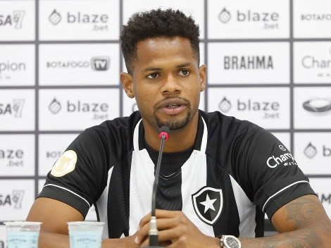 Novo reforço do Botafogo fala sobre detalhe curioso na carreira, mas manda recado