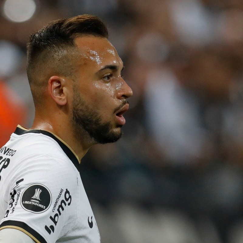 Corinthians já sabe o quanto terá que pagar para fechar com Maycon em definitivo