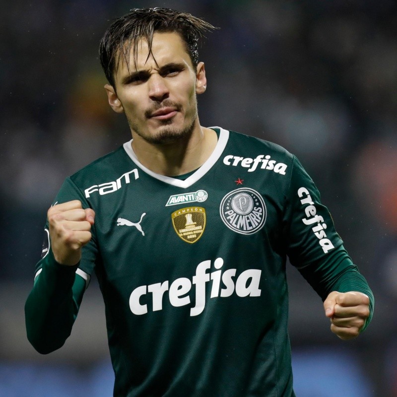 Complicou! Raphael Veiga é diagnosticado com entorse no tornozelo e pode desfalcar Palmeiras na Libertadores