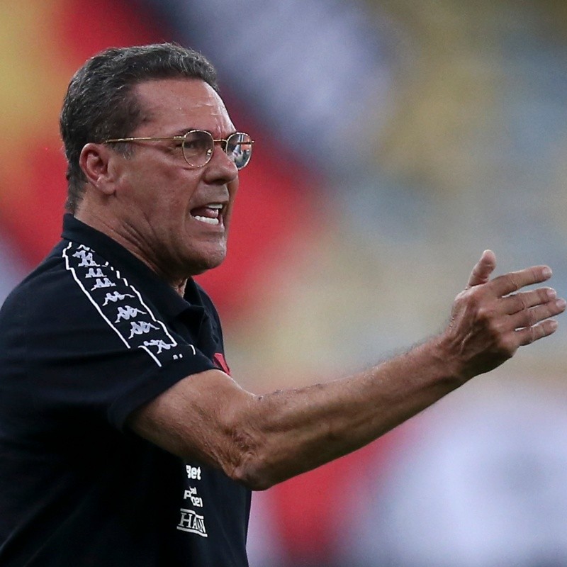 Vanderlei Luxemburgo é procurado por gigante brasileiro e analisa proposta para retornar a elite do Brasileirão