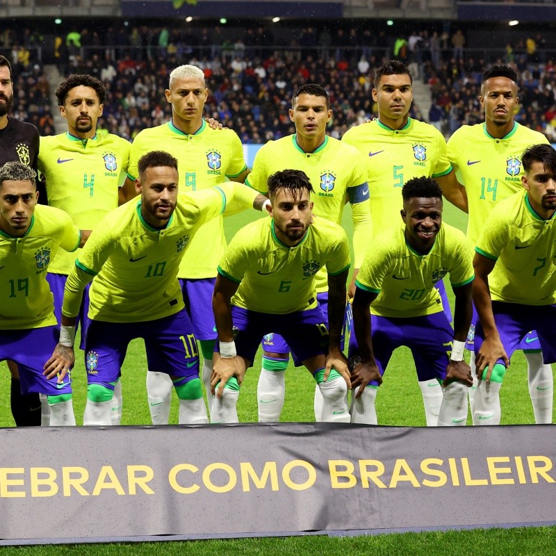 Tite faz mudanças, saca estrela do time titular e indica time do Brasil para a Copa do Mundo