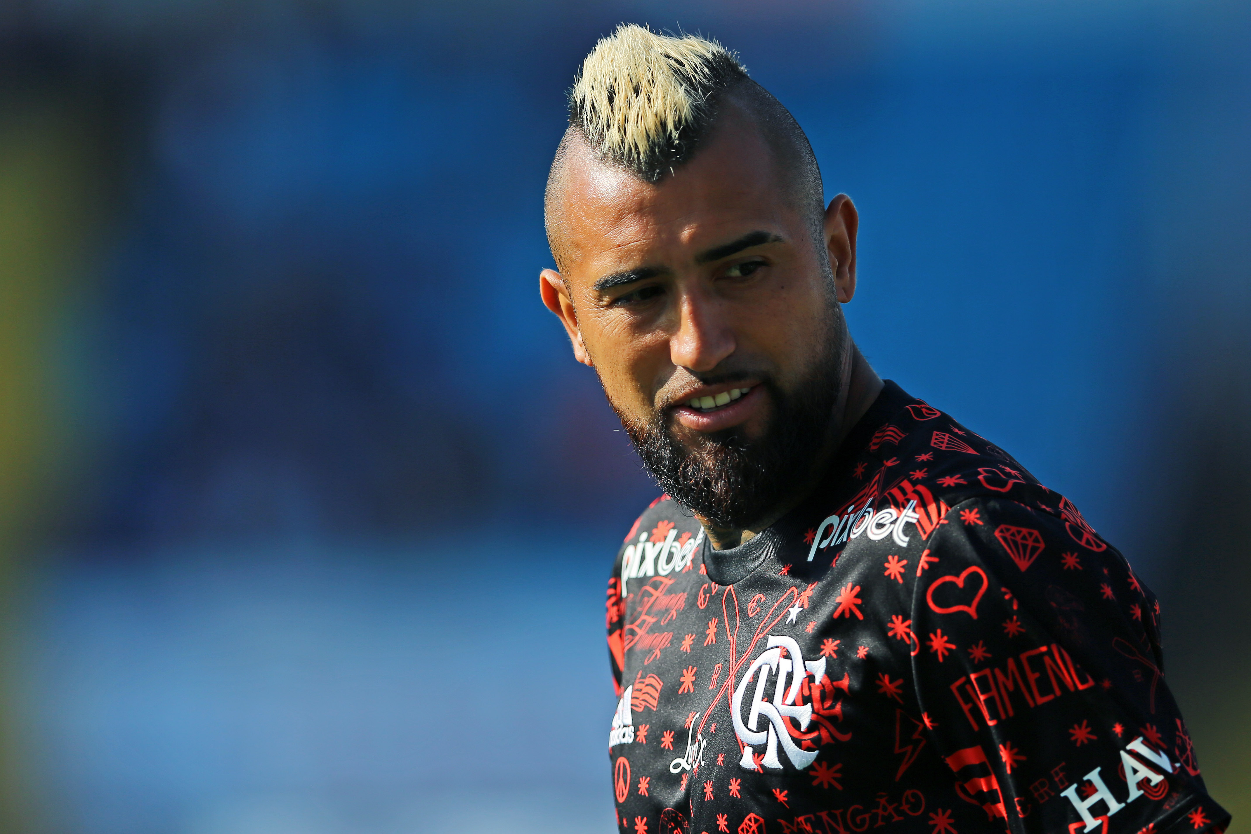 Vidal deixa Neymar e CR7 de lado e aponta os dois atacantes mais difíceis que já enfrentou