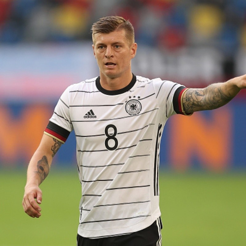 Meio campo da Alemanha Toni Kroos volta a criticar a Copa do Mundo no Qatar