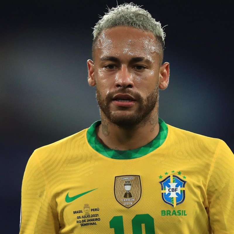 Craque da seleção brasileira reforça apoio a Bolsonaro e elogia Neymar