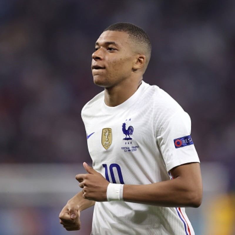 Campeão do penta rebate fala de Mbappé sobre seleção brasileira