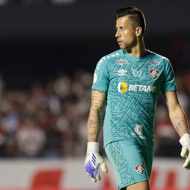 Em fim de contrato com o Flu, Fábio entra na mira de outro gigante brasileiro para 2023