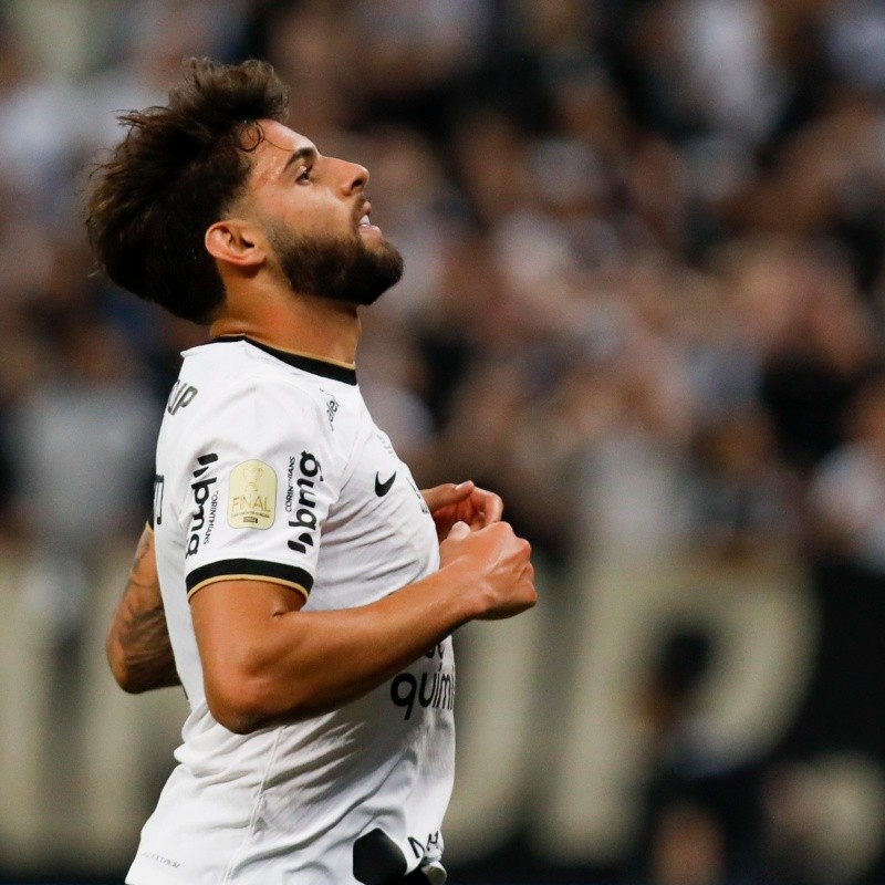 Corinthians traça plano 'ousado' para comprar Yuri Alberto em definitivo; jogador quer permanecer