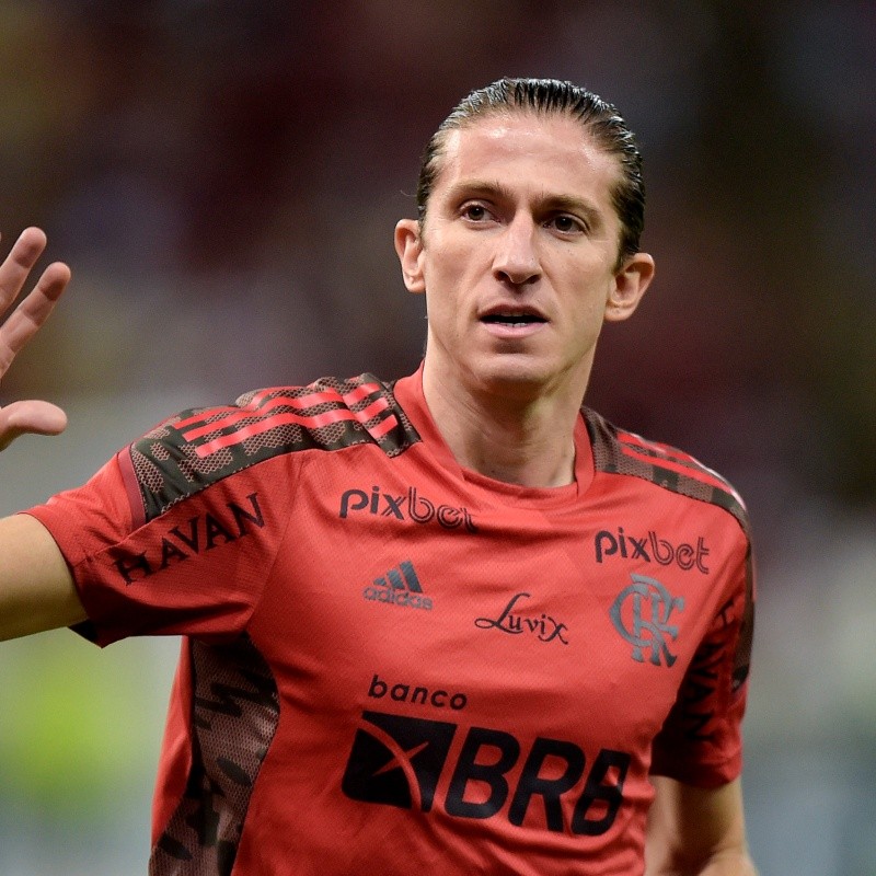 Flamengo mira destaque da Série B para substituir Filipe Luís