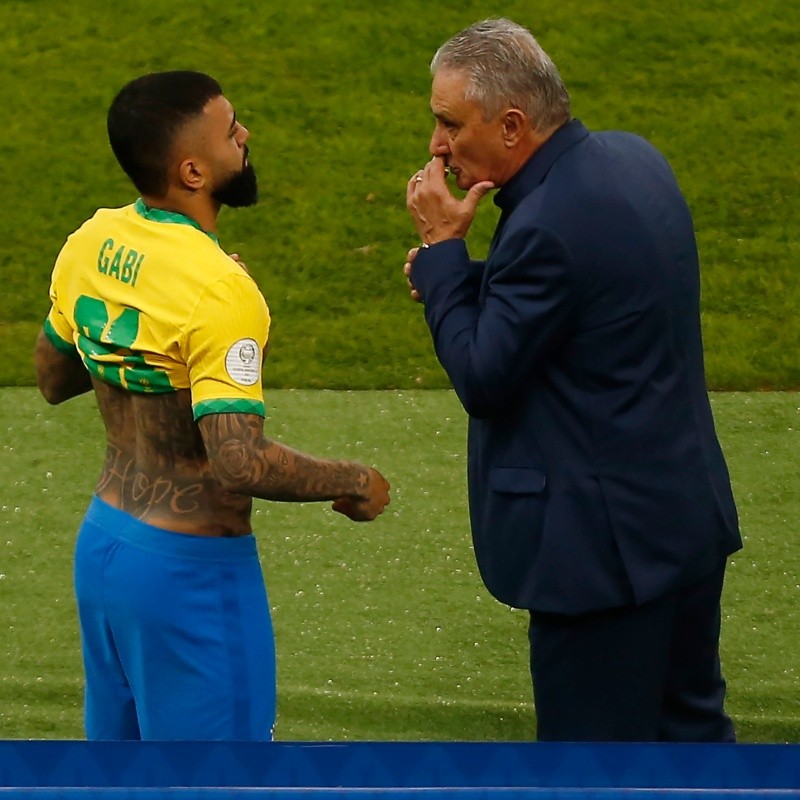 Torcida do Flamengo xinga Tite e Gabigol concorda: "É verdade"