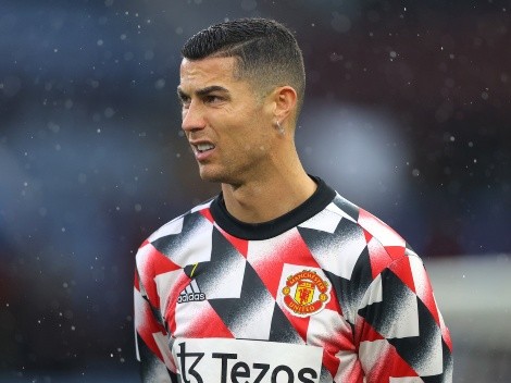 Cristiano Ronaldo detona Erik ten Hag, técnico do Man United; acerto com clube europeu é previsto para janeiro