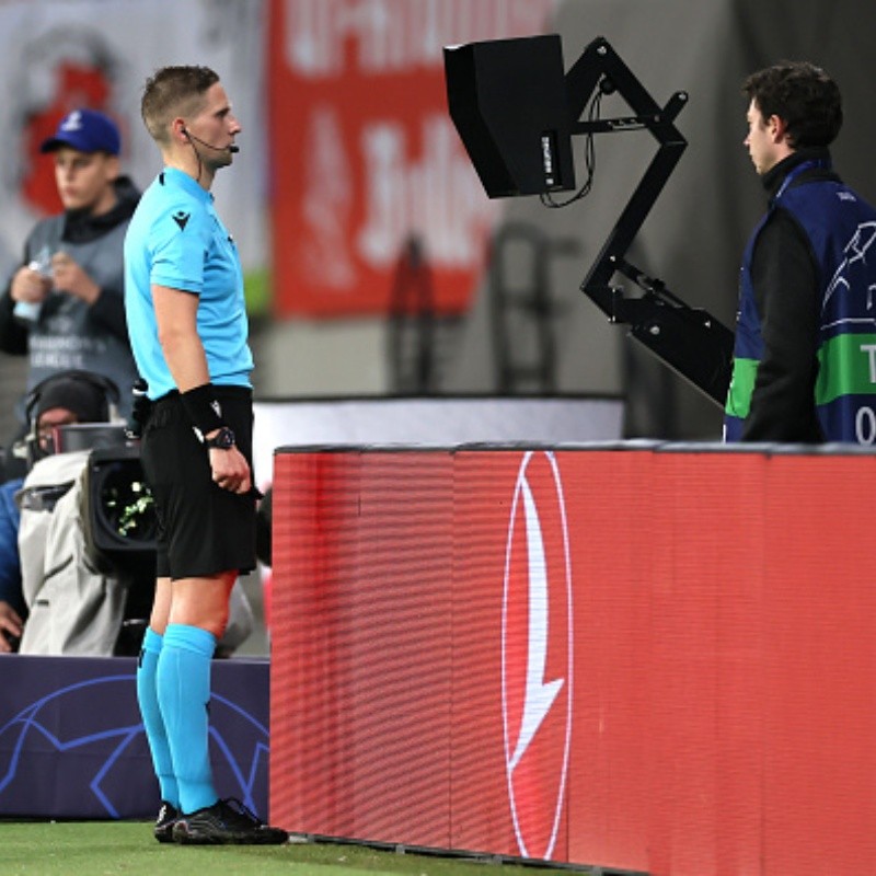 Fifa decide manter as conversas do VAR em segredo durante a copa do mundo no Catar