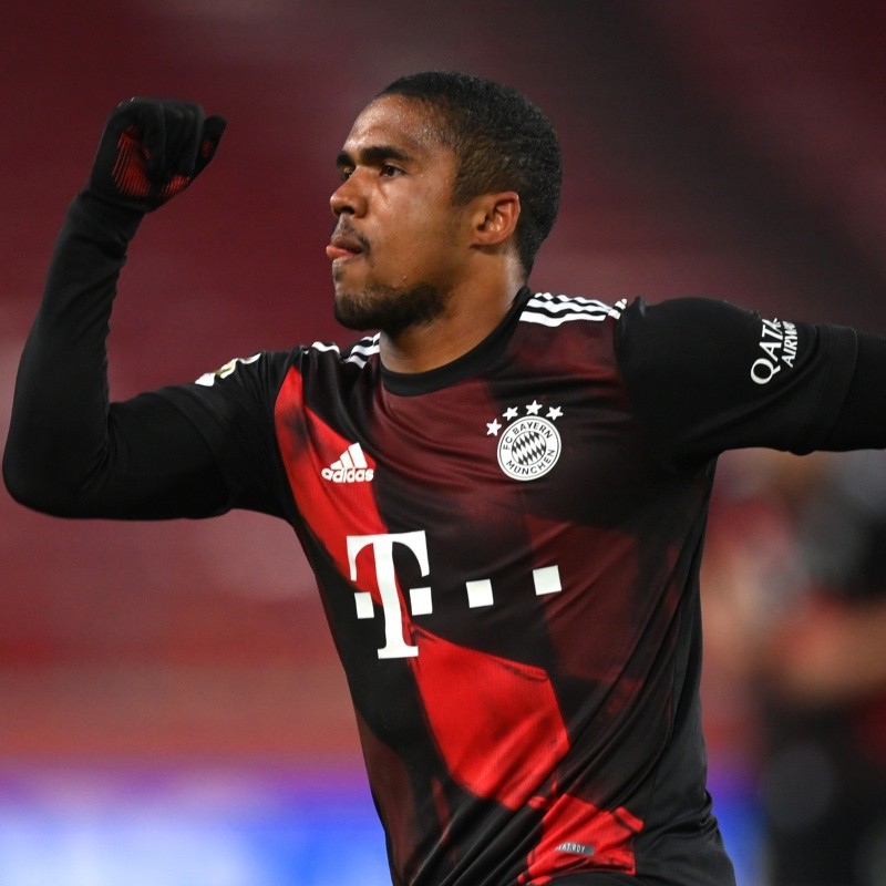 Douglas Costa tem acordo para reforçar gigante brasileiro em 2023, afirma portal