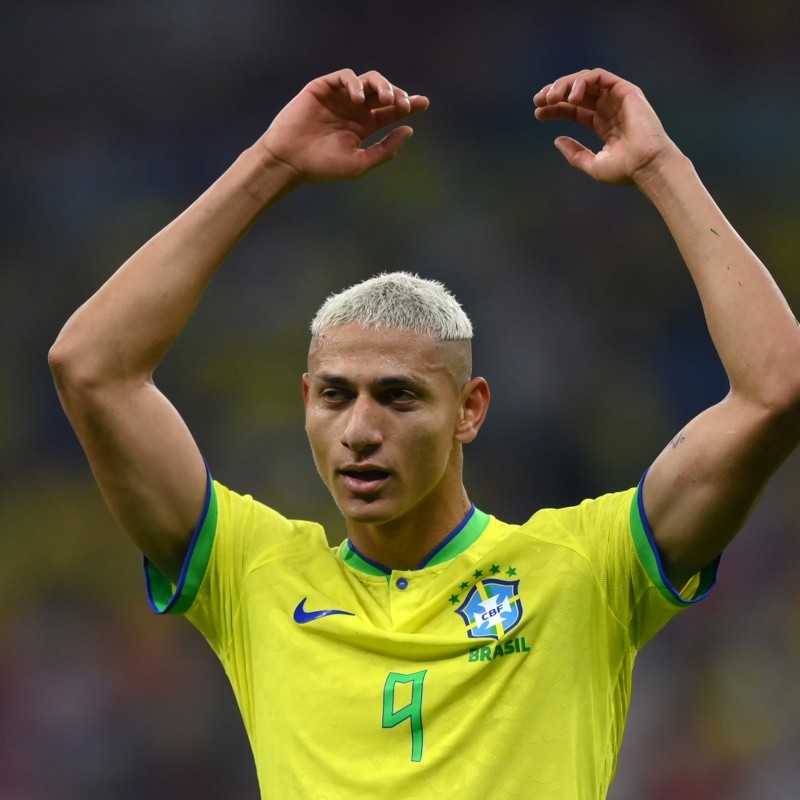 Richarlison tem estatística absurda vestindo a camisa 9 do Brasil