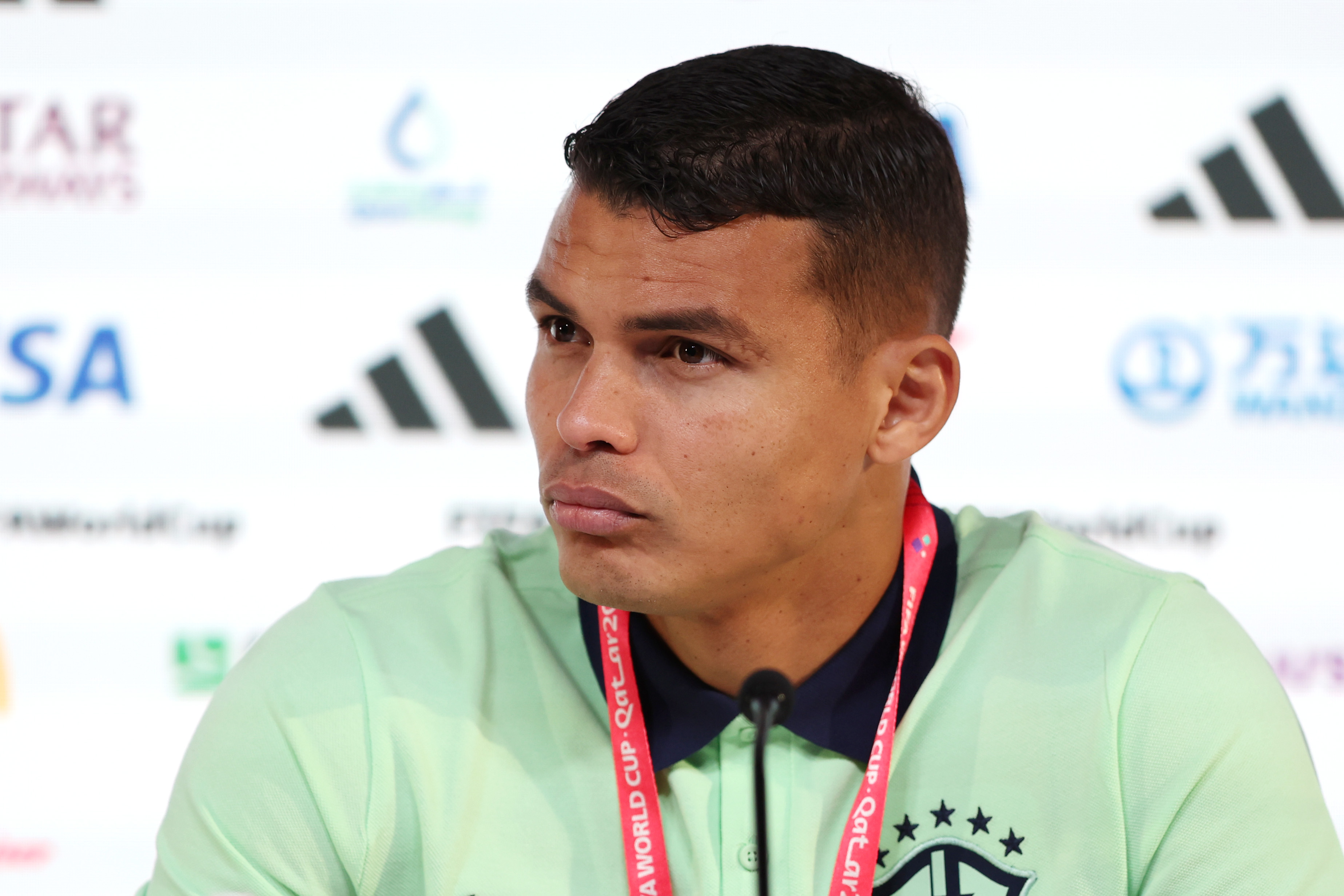 Capitão do Brasil, Thiago Silva responde provocações do técnico da Sérvia: "Se tivesse estudado..."