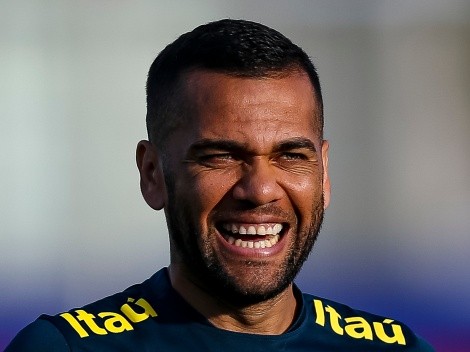 Daniel Alves ou Militão? Jornalistas no Catar revelam o provável substituto de Danilo na Seleção Brasileira