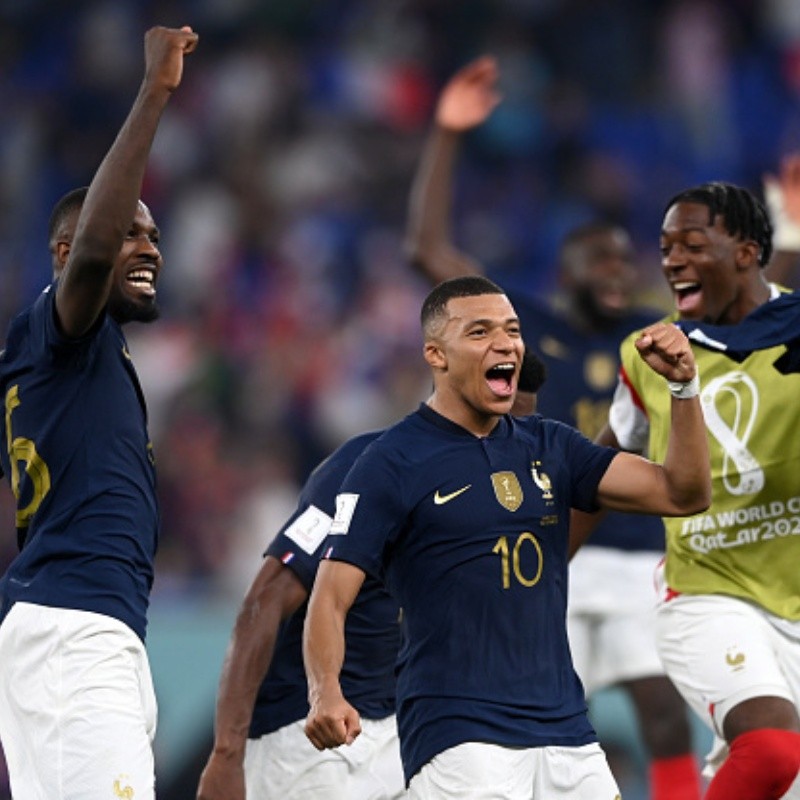 Mbappé marca duas vezes e coloca a França nas oitavas de final da copa do mundo