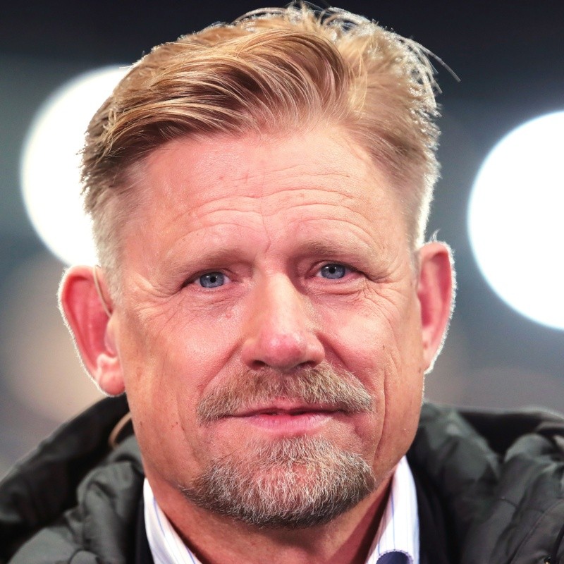 Peter Schmeichel, ídolo do futebol inglês, crítica grande jogador da Seleção Brasileira e pede saída do time de Tite: "Sempre há um erro"