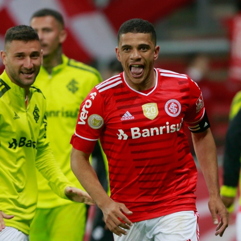 Após comentar em foto, Taison cria rumores e pode pintar em clube nordestino