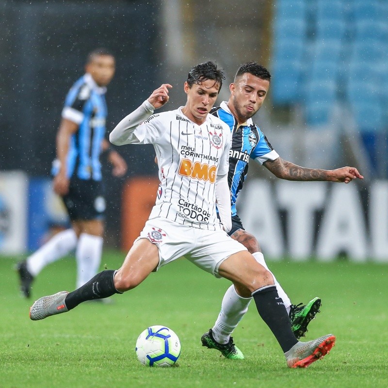 Depois de Matheus Vital, Cruzeiro encaminha contratação de atacante do Corinthians