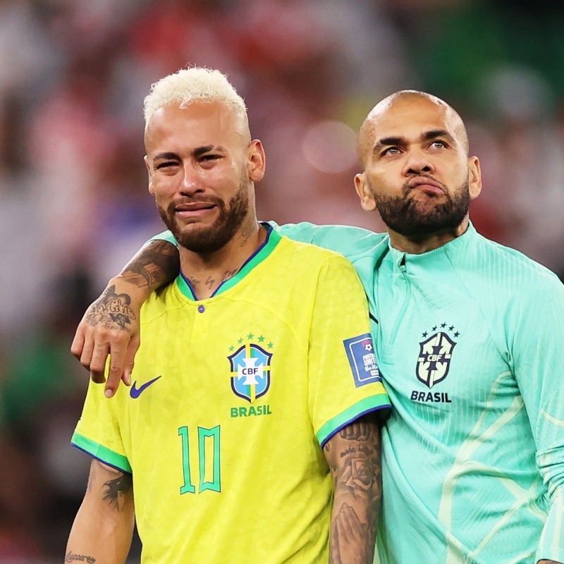 Daniel Alves rebate criticas feitas por comentaristas a respeito da eliminação da Seleção na Copa do Mundo