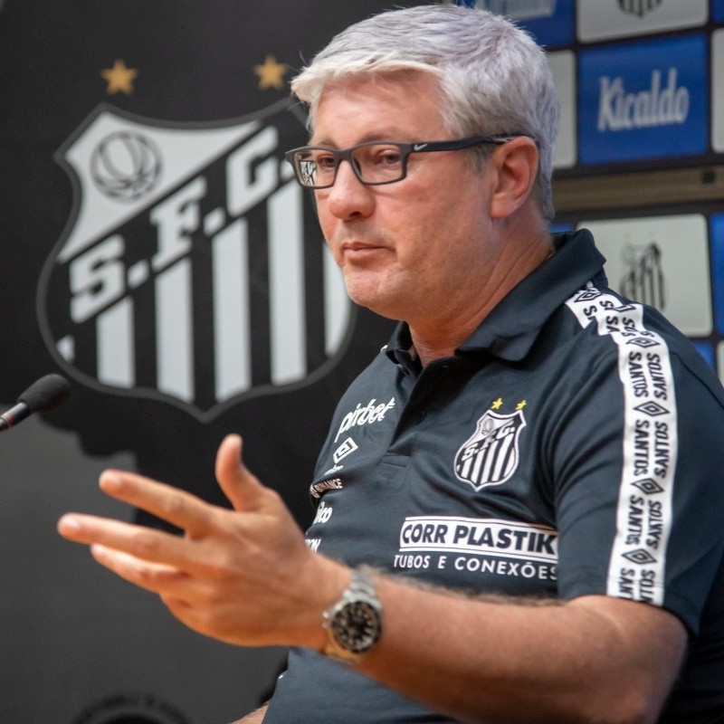 Meia argentino badalado é oferecido ao Santos e revela desejo de jogar no clube