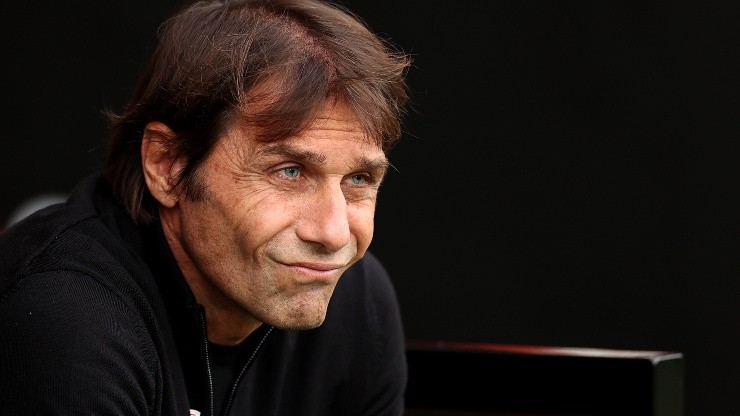 Antonio Conte explicou os motivos do Tottenham não conquistar títulos