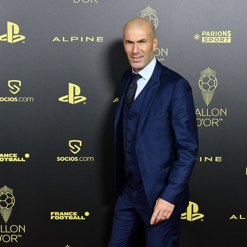 Zidane aceita assumir o PSG na próxima temporada, mas pede contratação de atacante que pode colocar Neymar na reserva, informa jornal 'Marca'