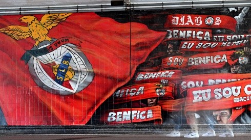 Benfica nunca camina solo.