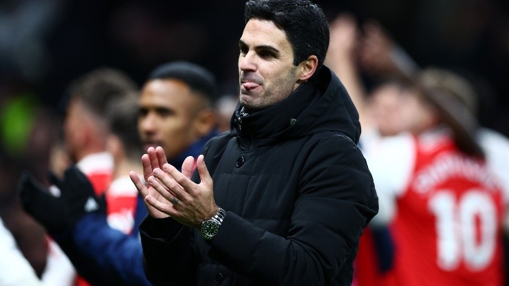 Mikel Arteta, técnico do Arsenal, finalmente terá o meio-campista que deseja para a equipe