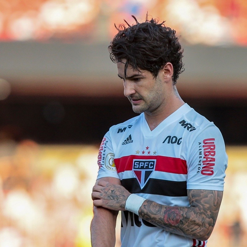 Alexandre Pato é oferecido a gigante carioca e aceita receber salário de R$180 mil