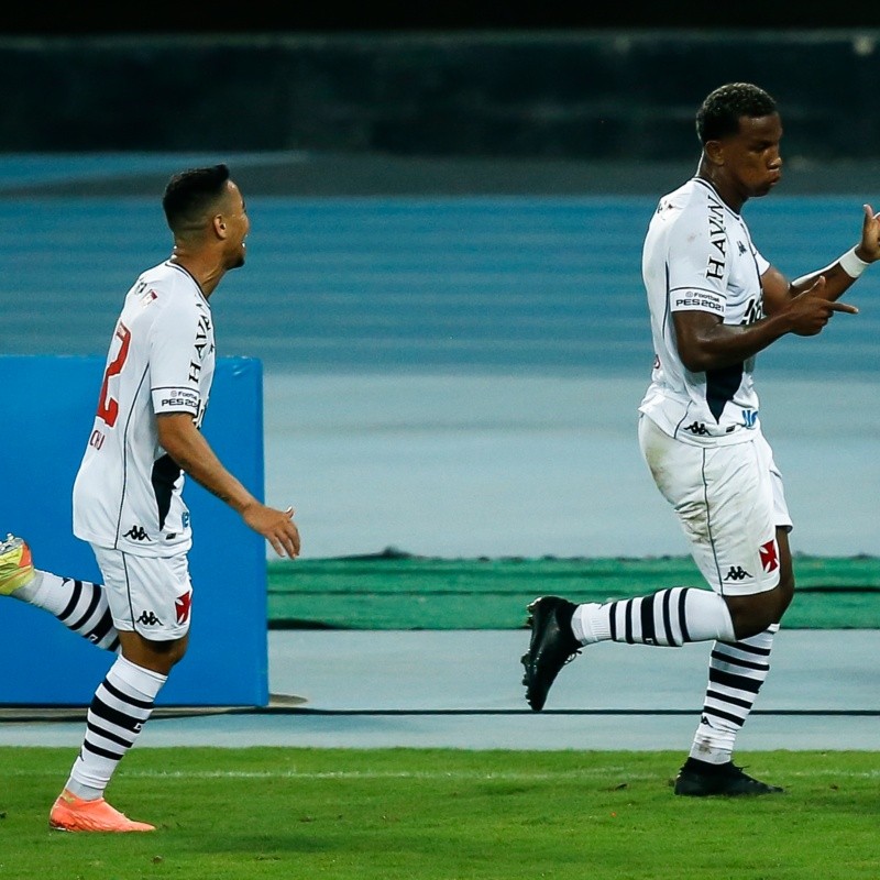 Vasco acerta a contratação do goleiro Ivan para temporada 2023 – Vasco da  Gama