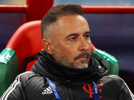 Vítor Pereira surpreende e tem conversa 'privada' com dois astros do Flamengo após derrota no Mundial de Clubes