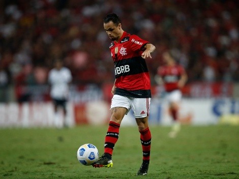 Na reserva do Al Hilal, Michael corre contra o tempo para fechar contrato com grande clube do Brasileirão