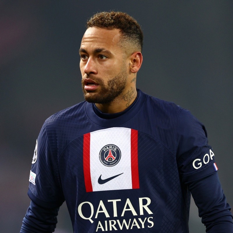 Dono de grande clube do futebol europeu se reúne com o presidente do PSG para fechar a contratação de Neymar; PSG topa vendê-lo