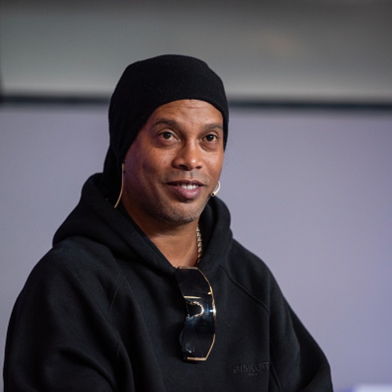 Ronaldinho revela qual atacante da atualidade ele gostaria de formar uma dupla