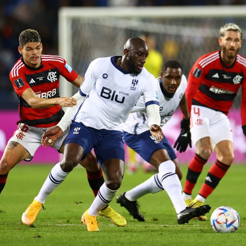 Al-Hilal surpreende e quer tirar mais um titular do Flamengo