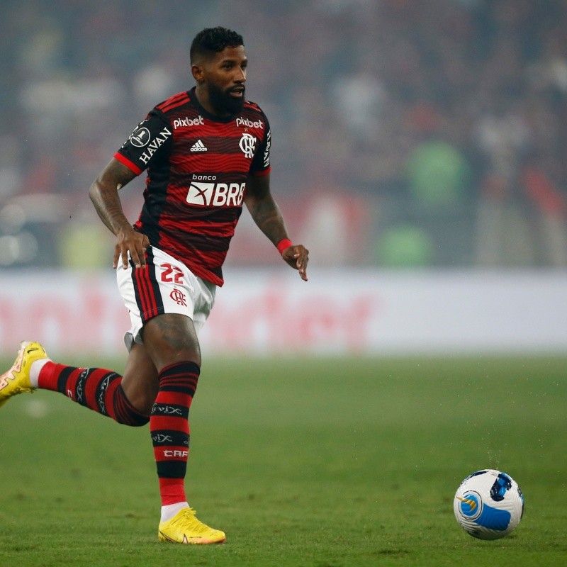 Jogador do Flamengo está triste com a saída de Rodinei: "Não exibe a mesma liderança e entusiasmo"