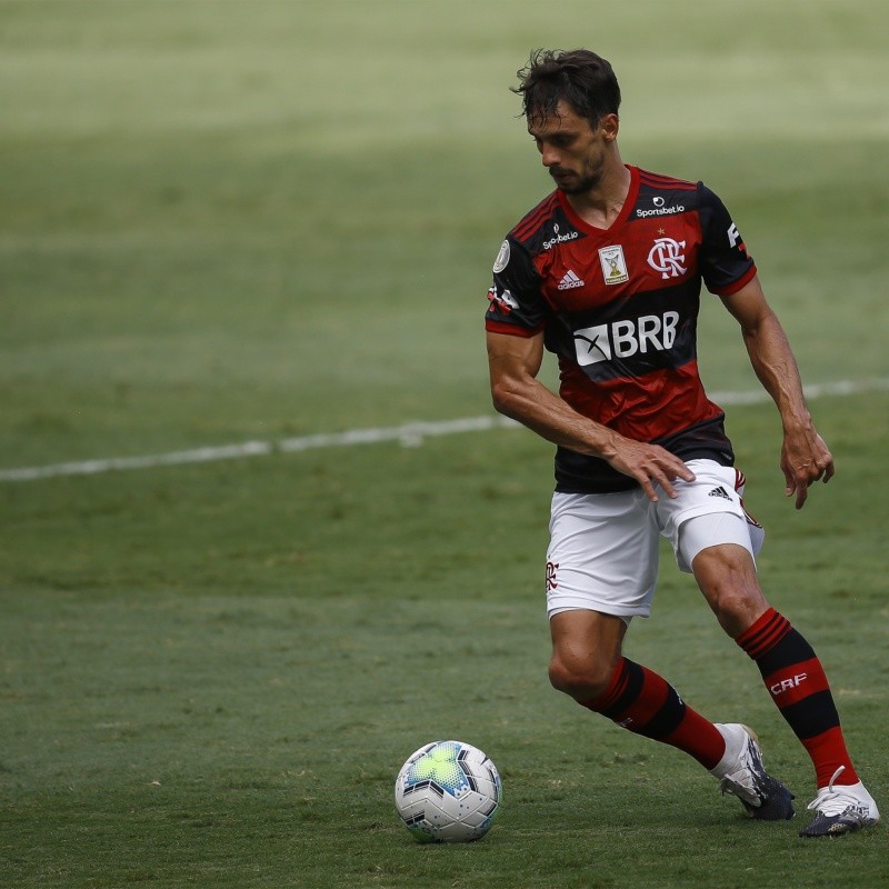 Rodrigo Caio, do Flamengo, pode vestir as cores de outro clube brasileiro ao final do ano; contratação seria a custo zero