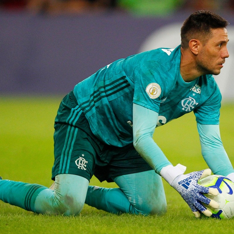 Diego Alves, ex-Flamengo, pode voltar ao Brasil e fechar com grande clube; goleiro tem contrato até julho com o Celta de Vigo