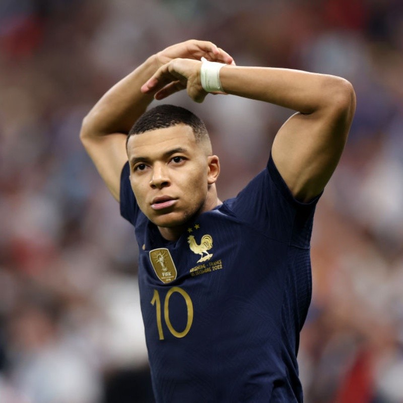 Gigante europeu aceita pagar R$1,2 bilhões em Kylian Mbappé