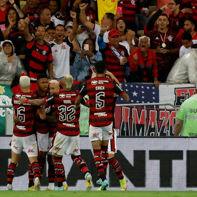 Após vitória sobre o Vasco, titular absoluto do Flamengo tem lesão confirmada e ficará fora por meses