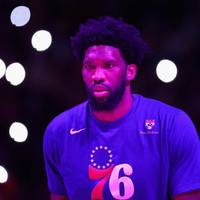 Embiid é sincero e causa polêmica ao falar sobre a corrida por MVP da NBA