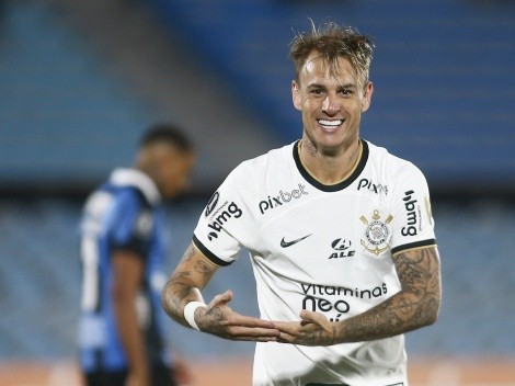 Representantes vêm ao Brasil, e clube europeu pode fechar a contratação de Roger Guedes, do Corinthians, para o meio do ano
