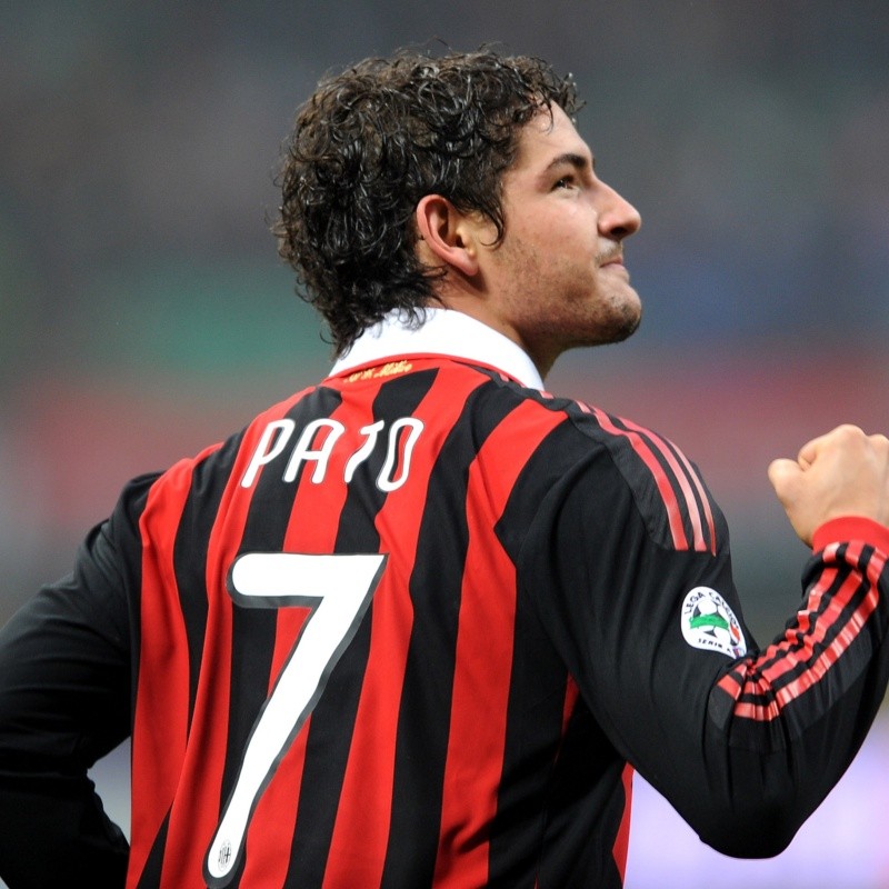 Alexandre Pato surpreende e faz postagem indicando acerto com novo clube; anuncio pode acontecer em breve